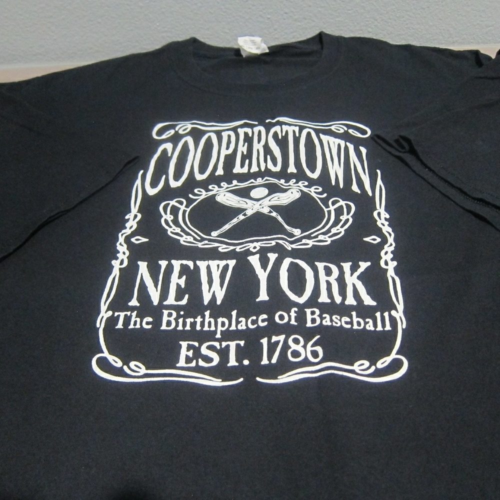 🔖 SALE 🔖 Vintage Cooperstown Birthplace Tee